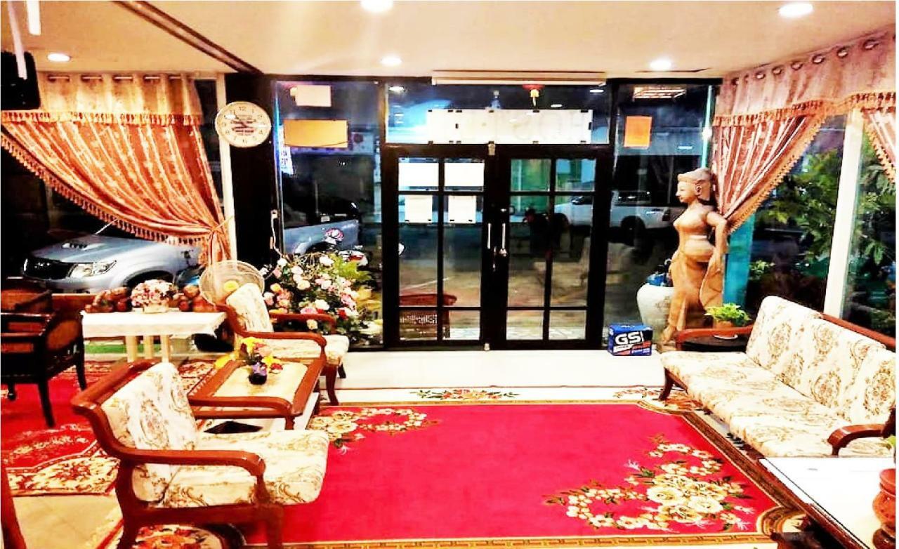 Ruan Ben Ja Don Mueang,Bangkok Hostel 외부 사진