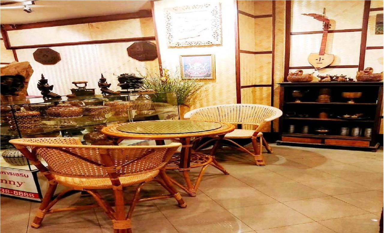 Ruan Ben Ja Don Mueang,Bangkok Hostel 외부 사진
