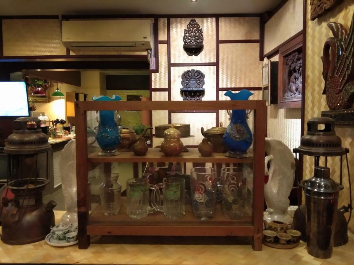Ruan Ben Ja Don Mueang,Bangkok Hostel 외부 사진