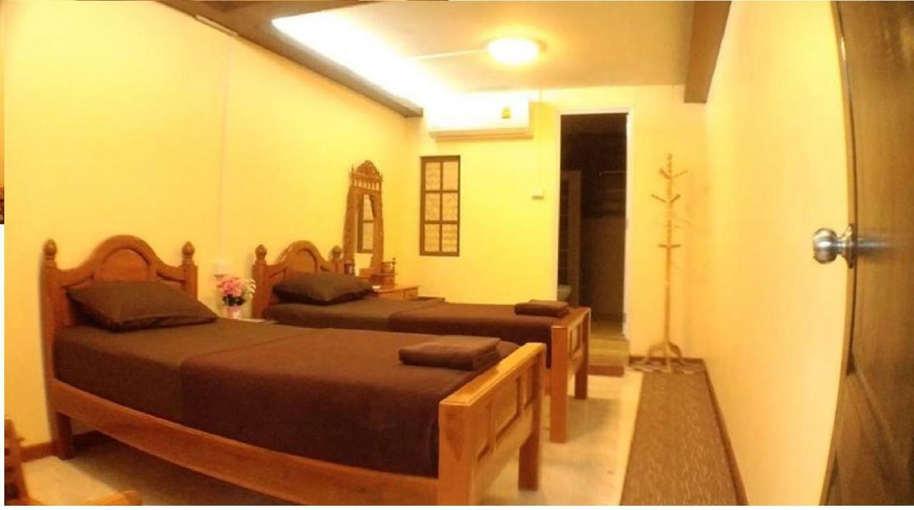 Ruan Ben Ja Don Mueang,Bangkok Hostel 객실 사진